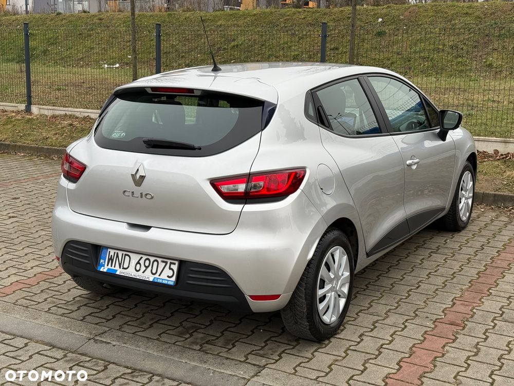 Renault Clio 1.2 16V Alize - 4