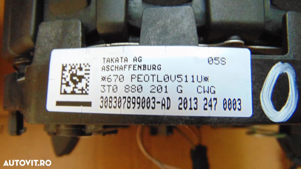 Airbag volan Skoda Roomster 5J,facelift,Skoda Superb,Skoda Octavia 3 an 2015 cod 3T0880201G/3T0880201F - 5