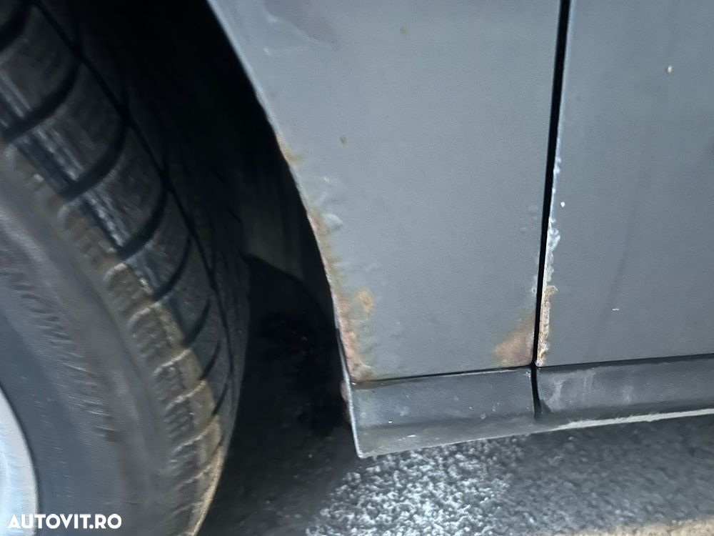 Volkswagen Passat 2.0 TDI DPF Comfortline - 26