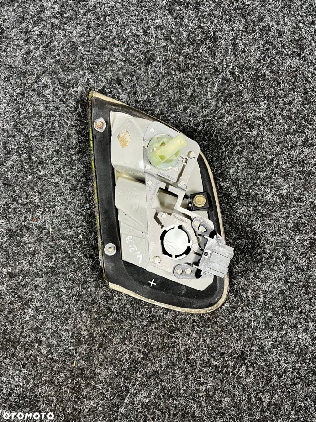 lampa prawy tył w klapę mercedes w208 clk 2088200664 - 9