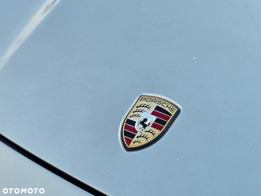 Porsche Panamera 4 PDK Edition - 13