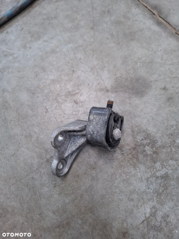 BMW X4 G02 2.0D UCHWYT WYDECHU LAPA PODUSZKA - 3