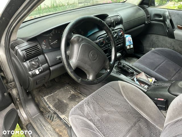 Opel Omega - 3