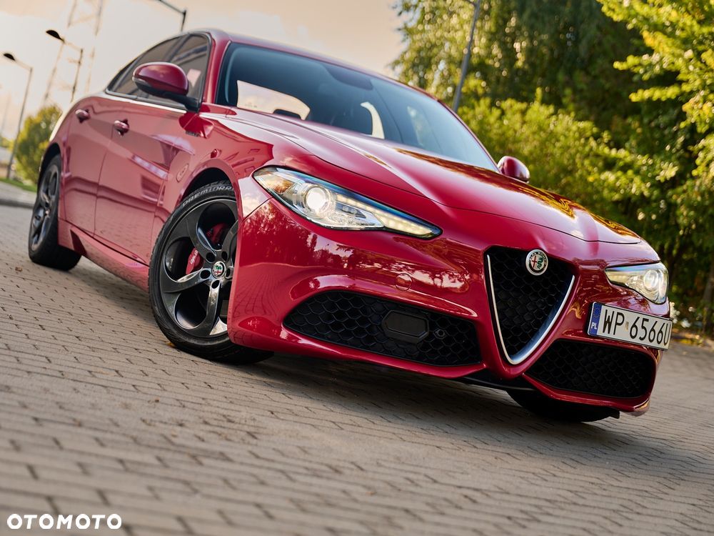 Alfa Romeo Giulia 2.0 Turbo Veloce - 1