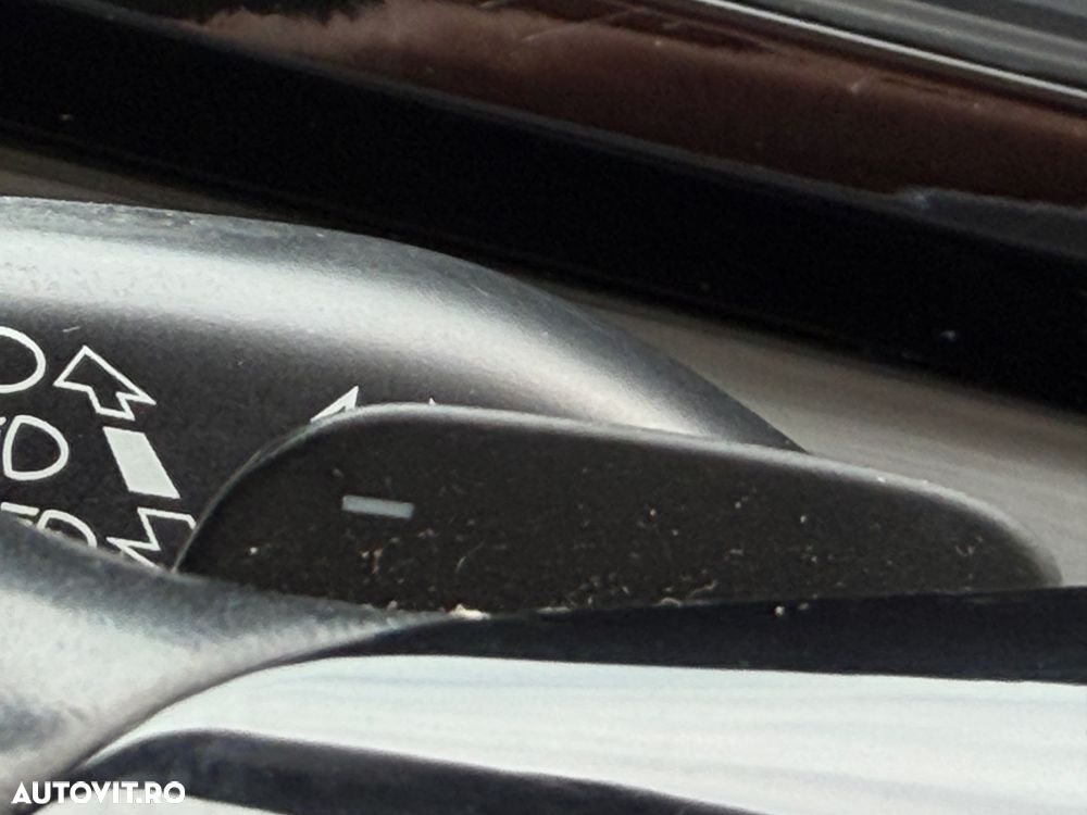 Volkswagen Multivan - 35