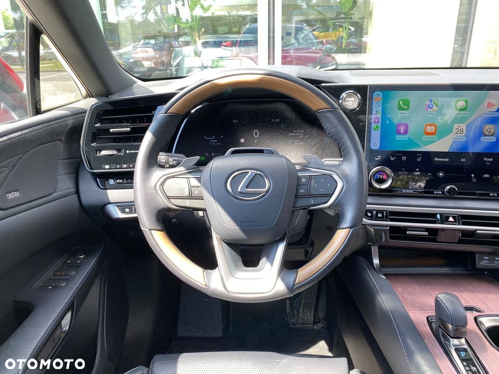 Lexus RX 450h+ Omotenashi - 15