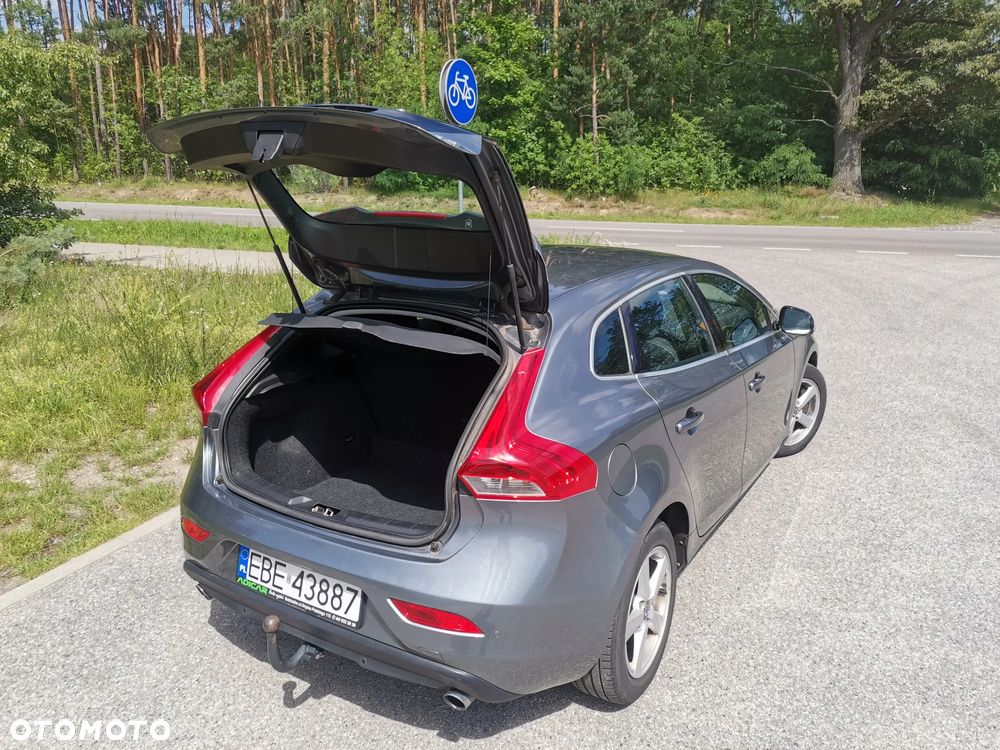 Volvo V40 D4 Drive-E Momentum - 11
