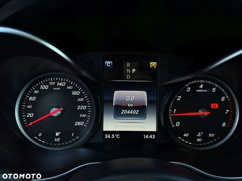 Mercedes-Benz Klasa C 200 9G-TRONIC AMG Line - 21