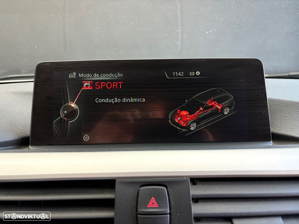 BMW 320 d Aut. Sport Line - 53