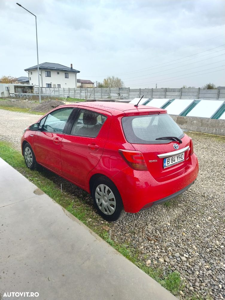 Toyota Yaris - 4