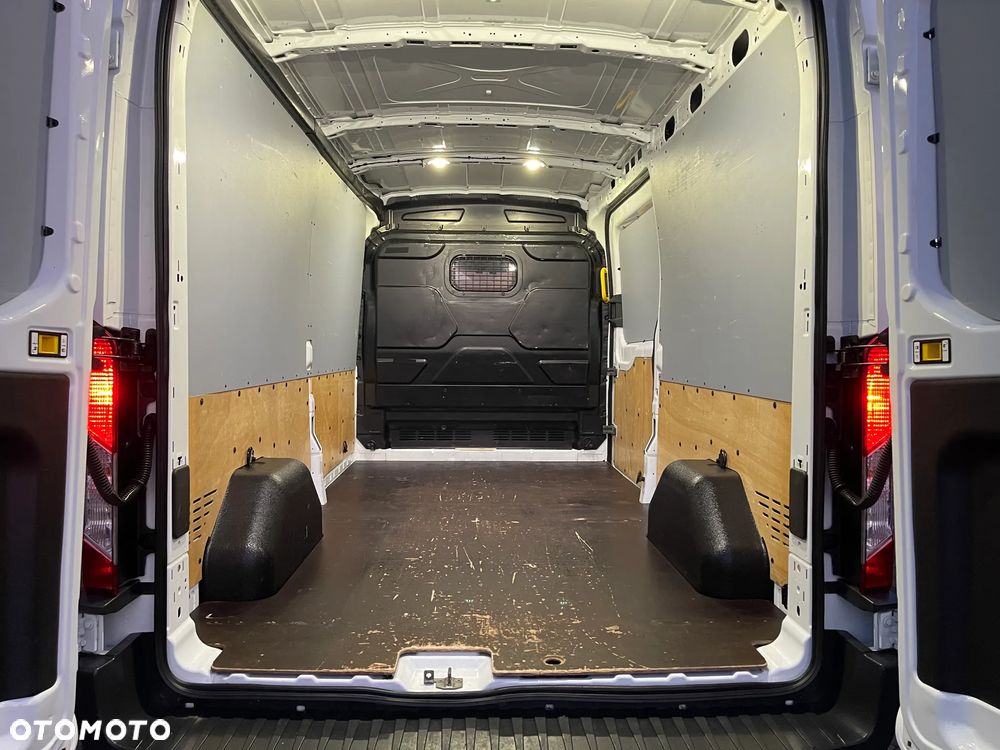 Ford Transit L3H2 - 15
