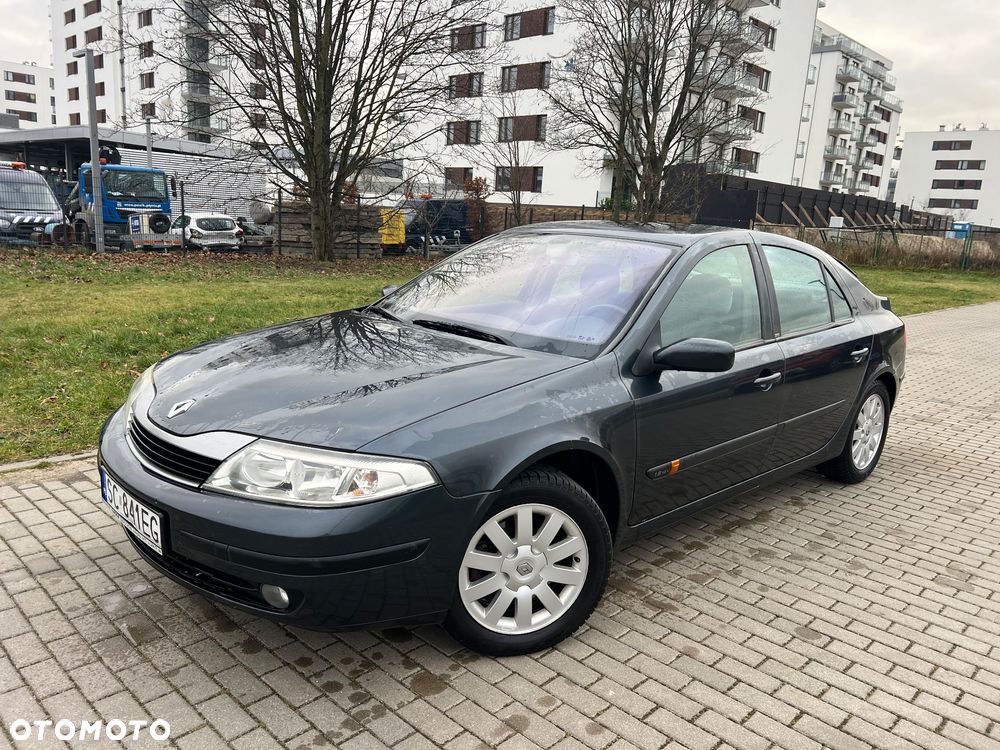 Renault Laguna - 1