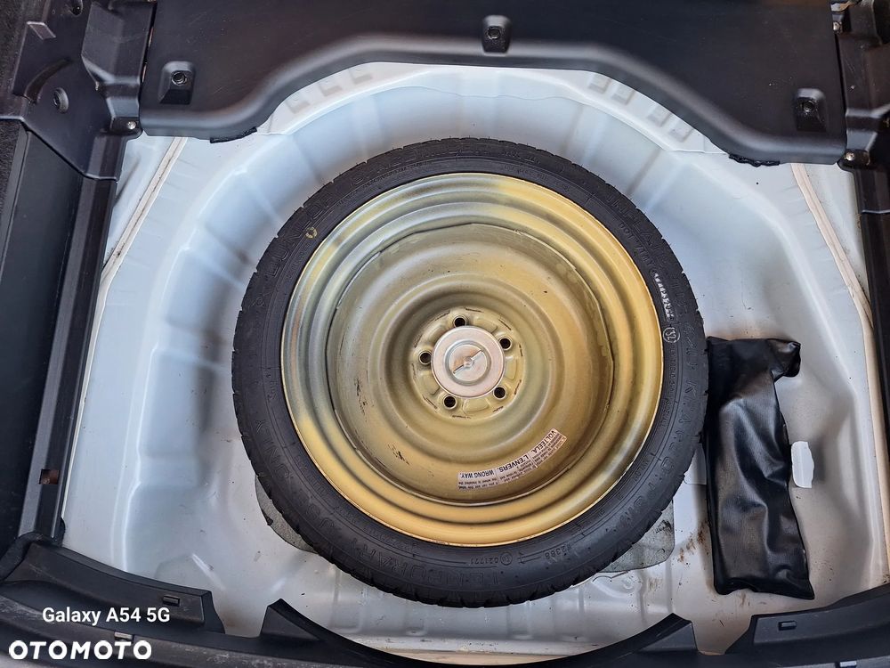 Mitsubishi Lancer 1.5 Inform - 23