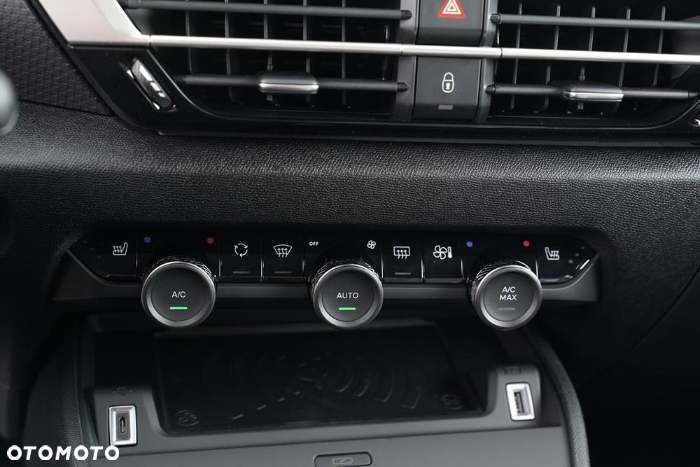 Citroën C4 1.2 PureTech Max S&S EAT8 - 20
