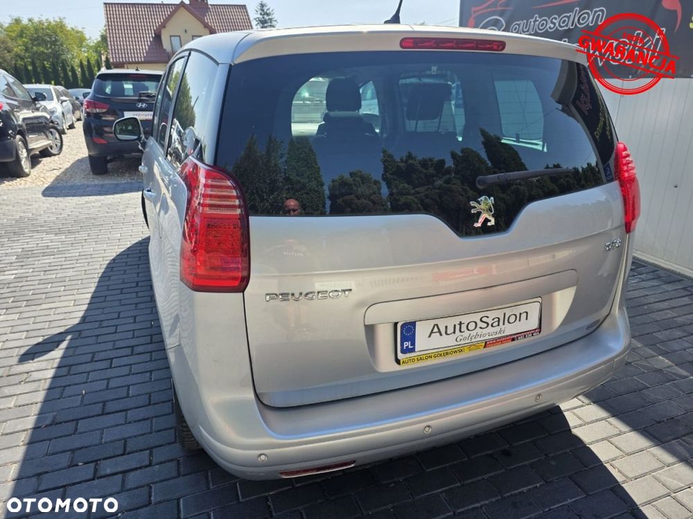 Peugeot 5008 - 8