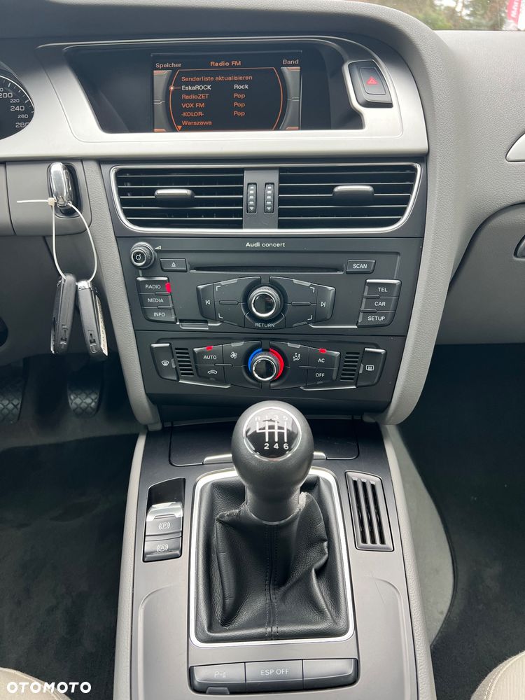 Audi A4 Avant 2.0 TFSI Attraction - 12