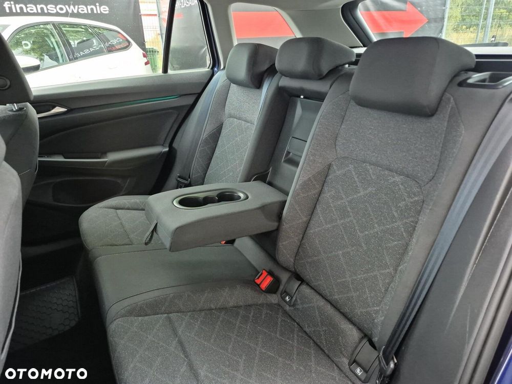 Volkswagen Golf - 16