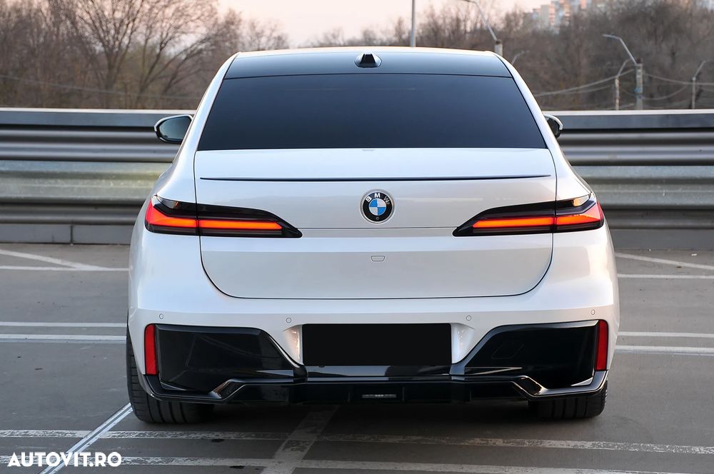 BMW Seria 7 - 12