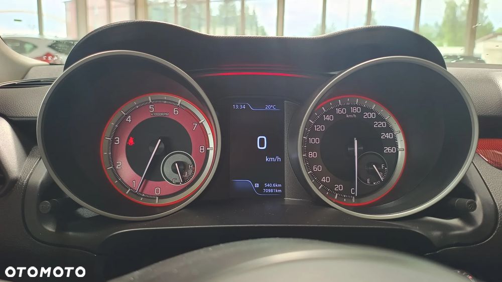 Suzuki Swift 1.4 SHVS Sport - 32
