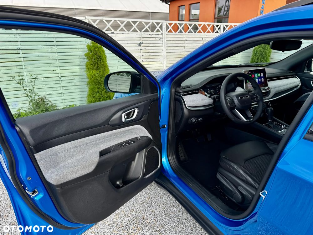 Jeep Compass - 37