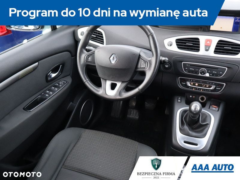 Renault Scenic - 8