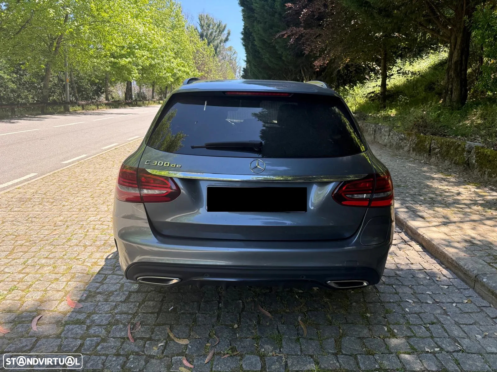 Mercedes-Benz C 300 de AMG Line - 3