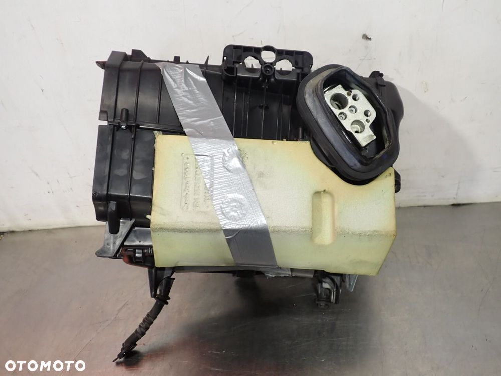 NAGRZEWNICA KLIMATYZACJI AUDI A4 B8 - 7