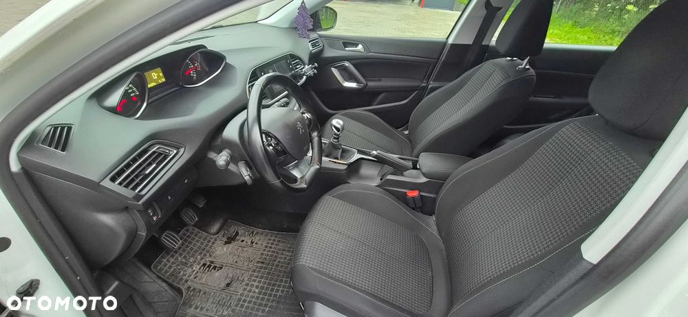 Peugeot 308 - 6
