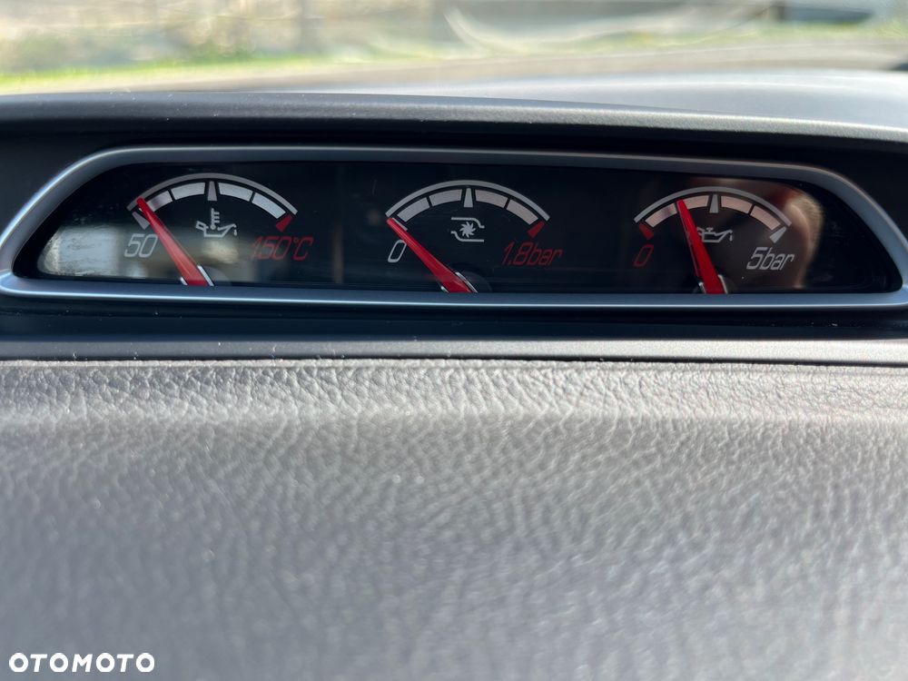 Ford Focus 2.0 EcoBoost ST - 13