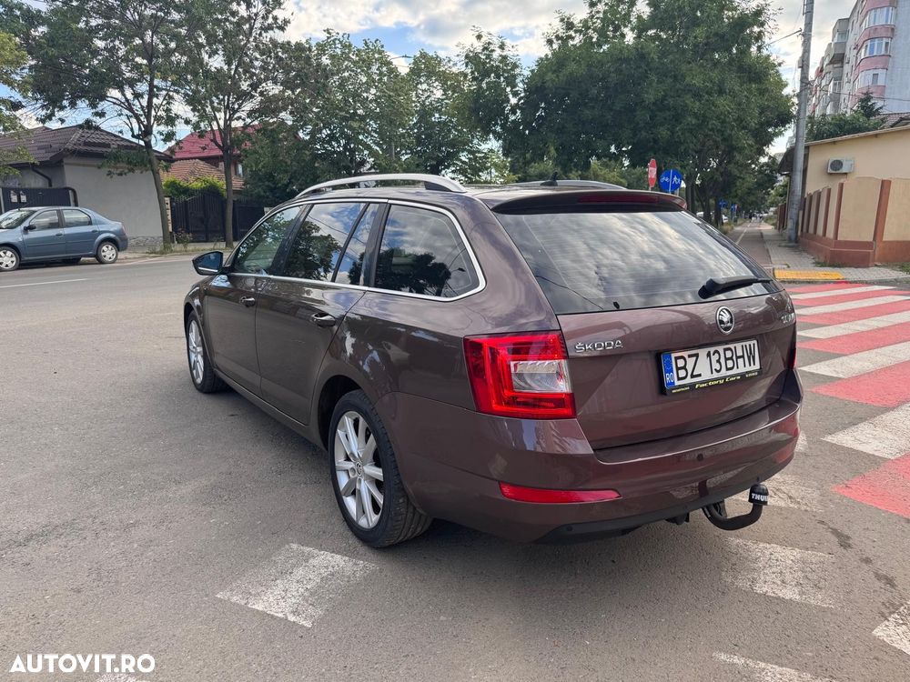 Skoda Octavia 1.6 TDI DSG Style - 6