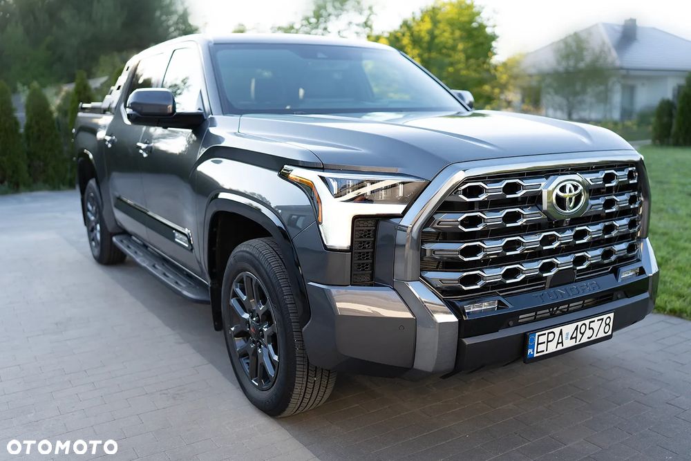 Toyota Tundra - 2