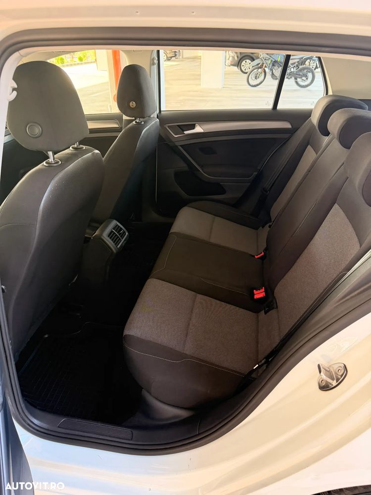 Volkswagen Golf 1.6 TDI BMT Trendline - 15