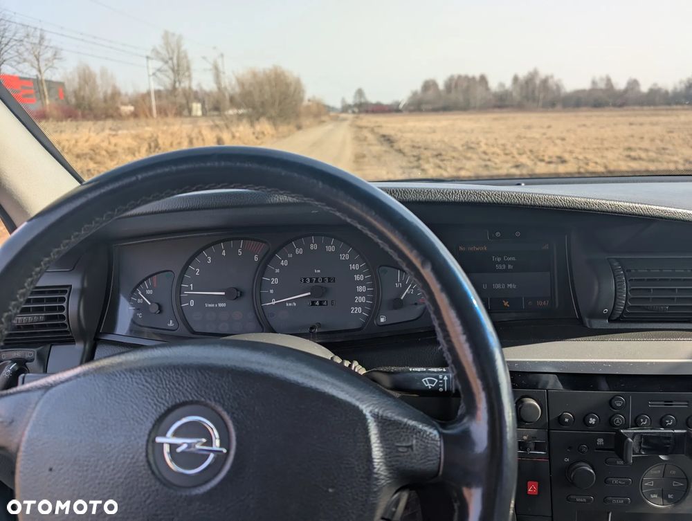 Opel Omega - 12