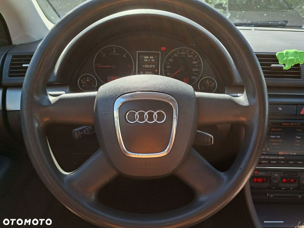 Audi A4 Avant 2.0 TDI - 17