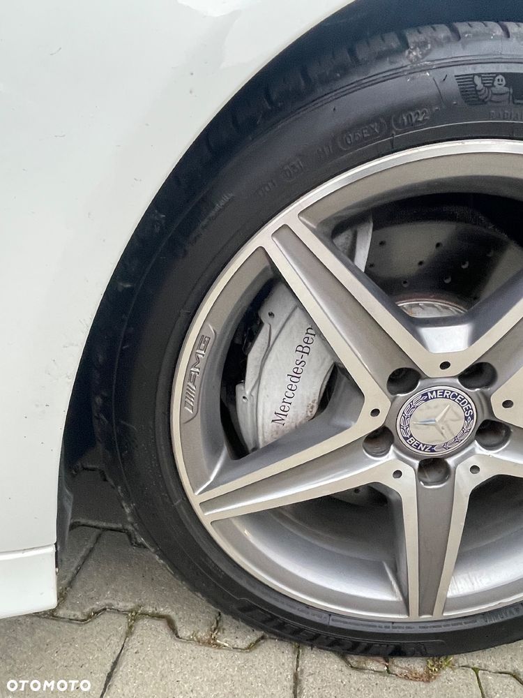 Mercedes-Benz Klasa C 300 7G-TRONIC AMG Line - 18