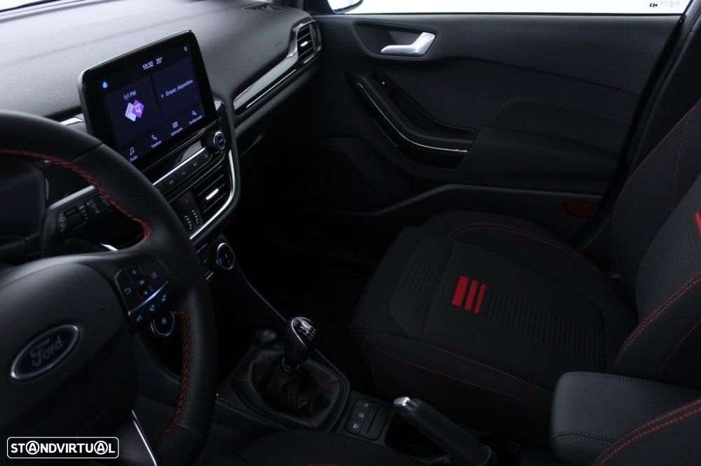 Ford Fiesta 1.0 EcoBoost ST-Line - 32