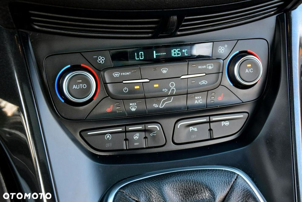 Ford Kuga 1.5 EcoBoost 2x4 ST-Line - 27