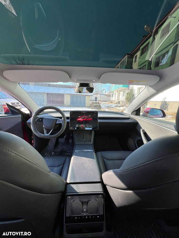 Tesla Model 3 RWD - 10