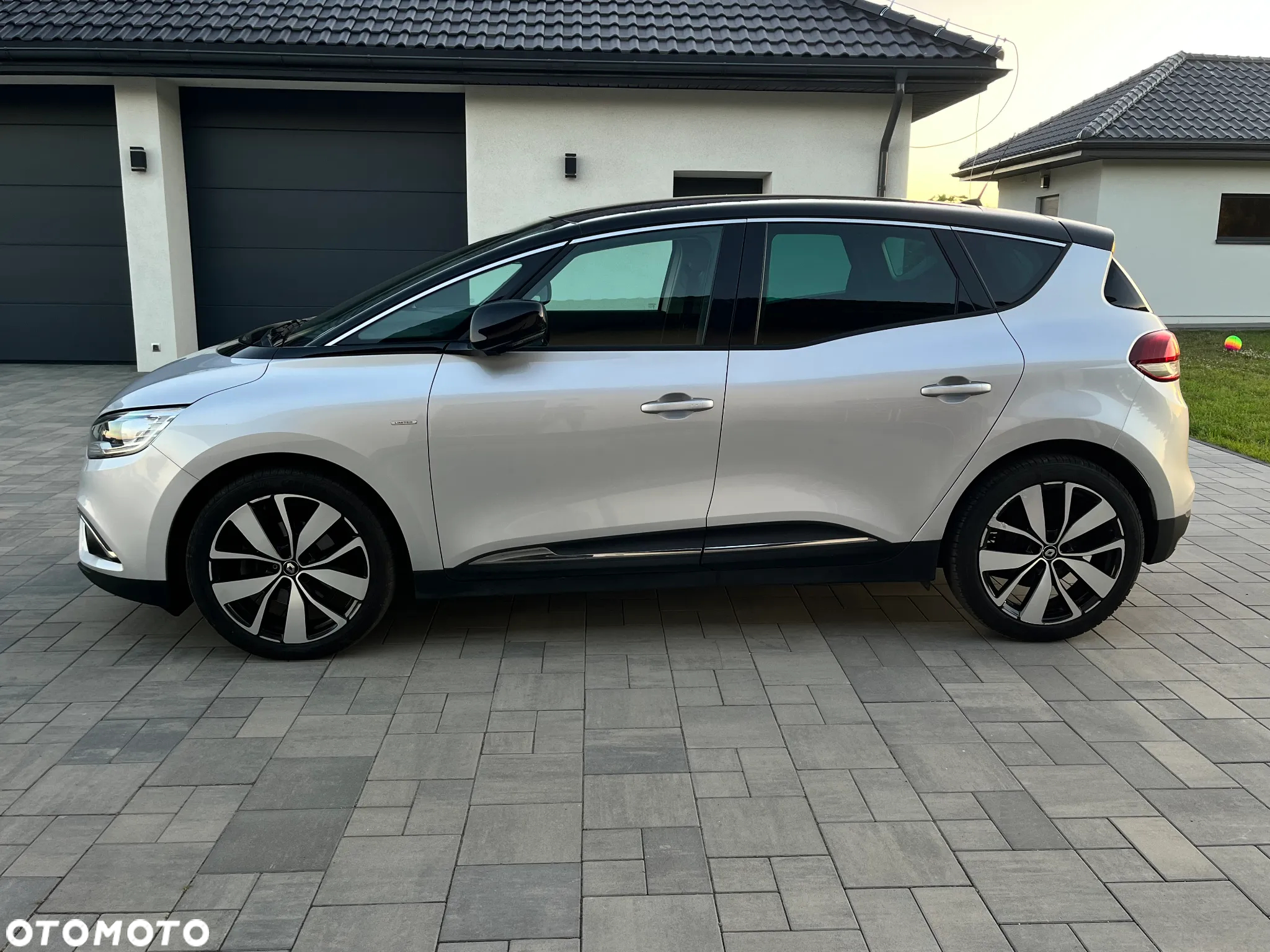 Renault Scenic TCe 115 GPF LIMITED - 7