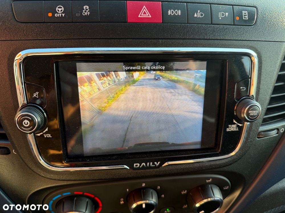 Iveco Daily 35S180 L2h2 HiMatic Ful Opcja - 17