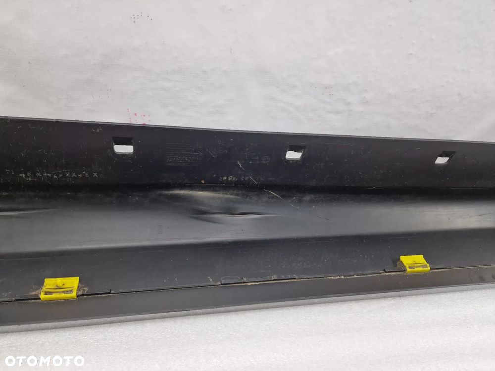 BMW E90 / E91 05- PRAWA LISTWA PROGOWA / NAKŁADKA PROGU , NR 5171-7062298 , NR AUKCJI PR433 - 15