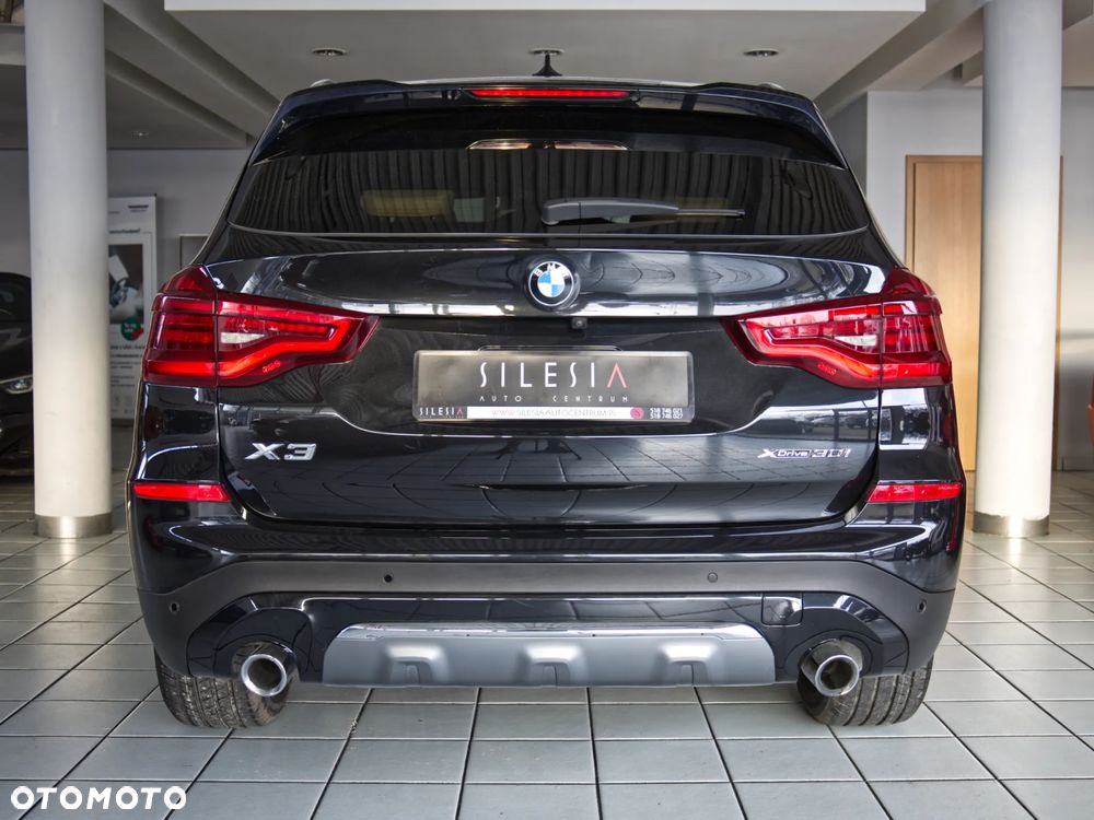 BMW X3 xDrive30i GPF Luxury Line - 5