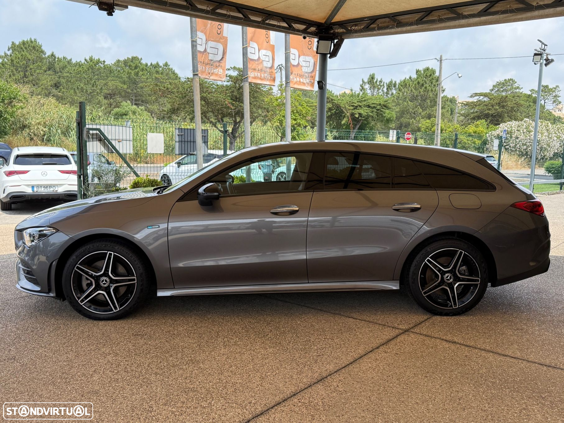 Mercedes-Benz CLA 250 e Shooting Brake AMG Line - 36