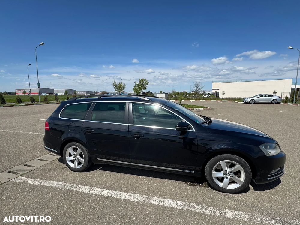 Volkswagen Passat 2.0 TDI Blue TDI Highline - 3