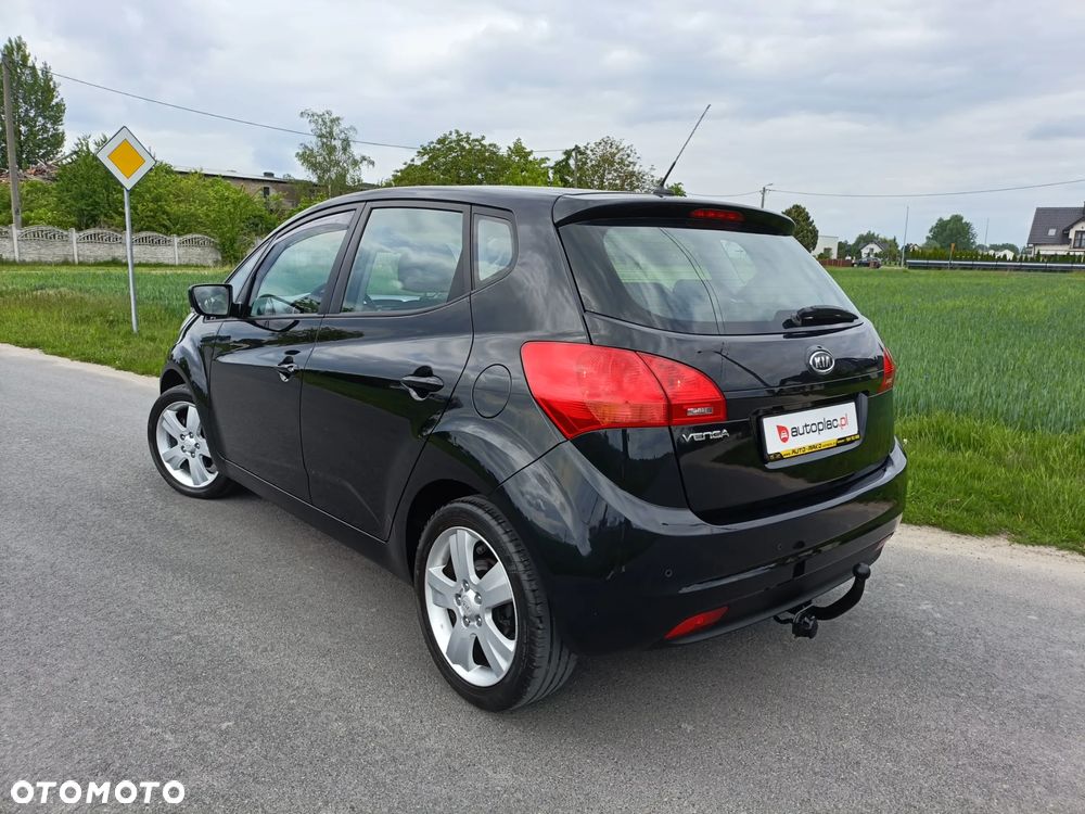 Kia Venga - 4