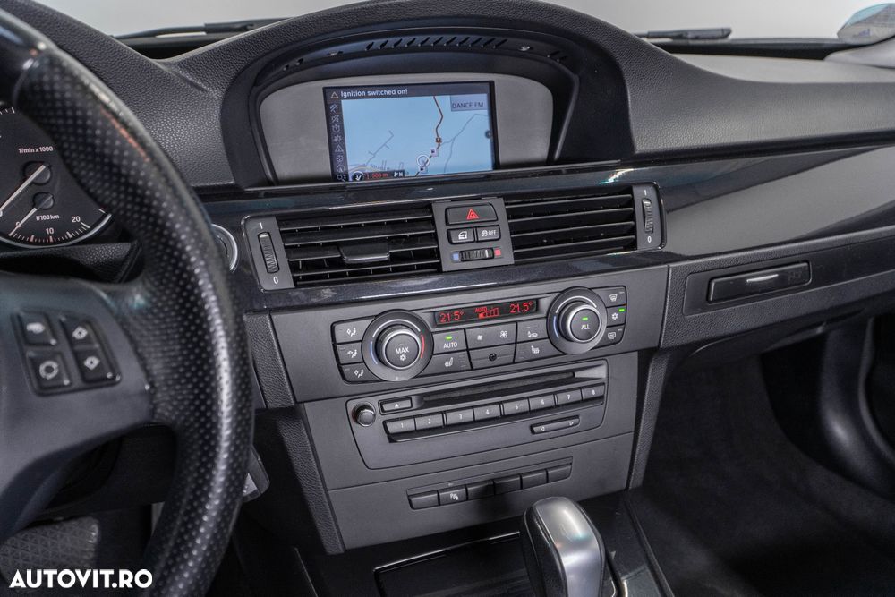 BMW Seria 3 318d DPF Touring Aut. - 14