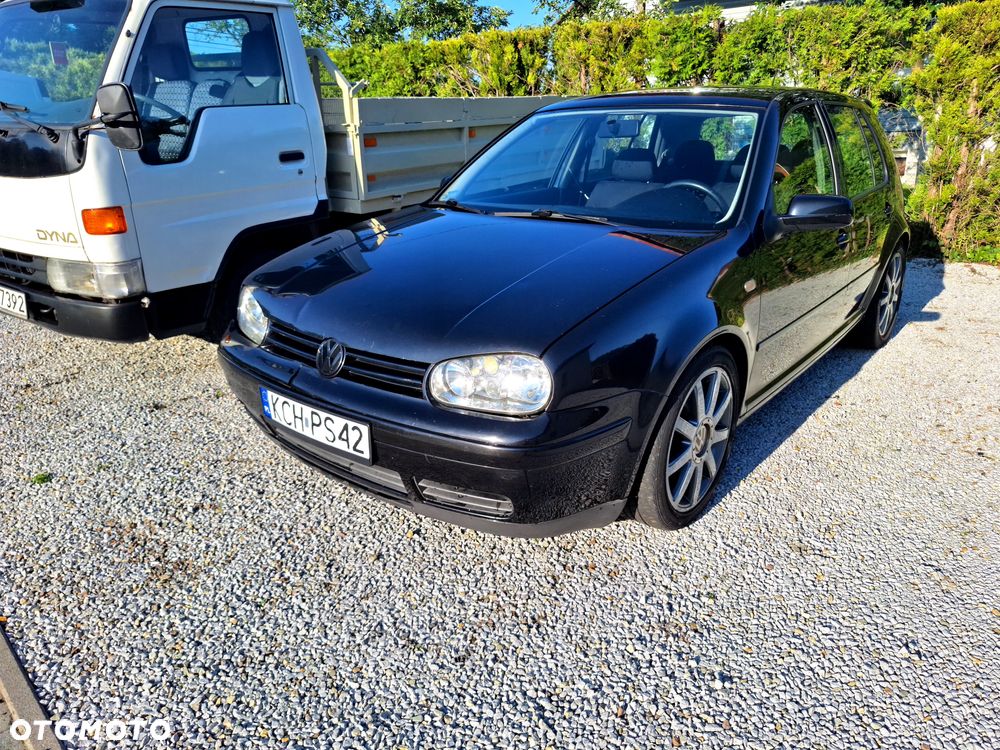 Volkswagen Golf - 11
