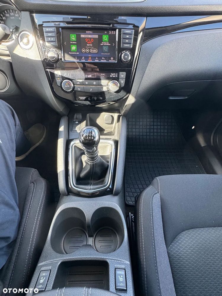 Nissan Qashqai 1.3 DIG-T N-Connecta - 16
