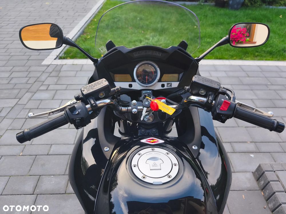 Honda CBF - 23
