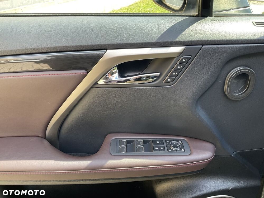 Lexus RX - 18